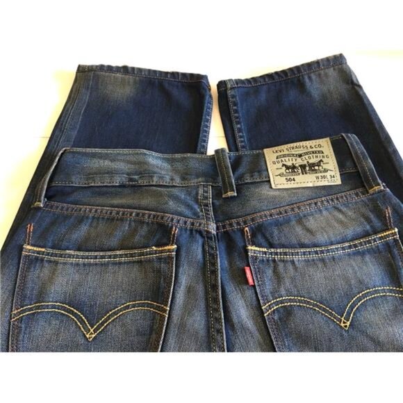 Y2K Levi's 504 Straight Dark Wash 100% Cotton Women's 30" Waist X 31" Lenght - Picture 1 of 7